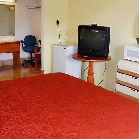 Royale Inn Kansas City Kültér fotó