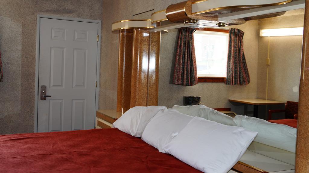 Royale Inn Kansas City Kültér fotó