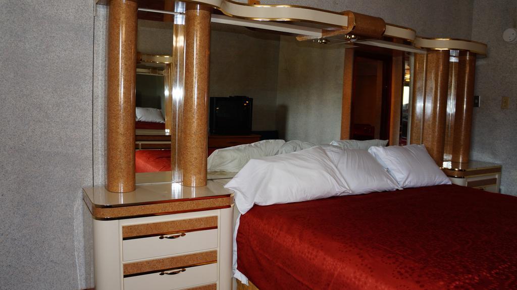 Royale Inn Kansas City Kültér fotó