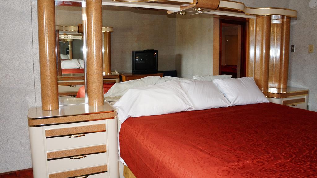 Royale Inn Kansas City Kültér fotó