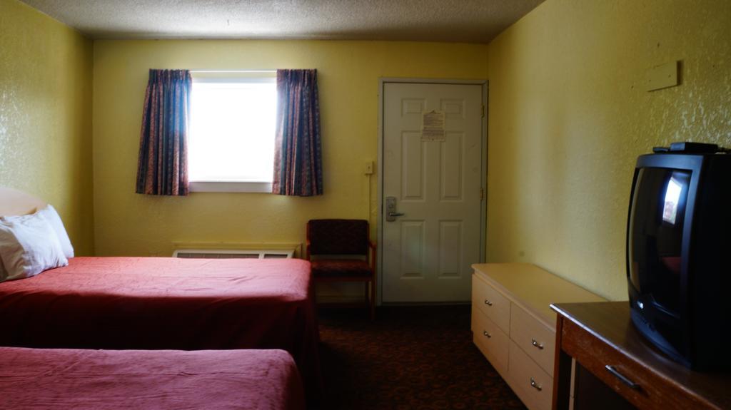 Royale Inn Kansas City Szoba fotó