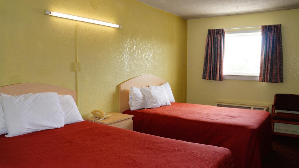 Royale Inn Kansas City Szoba fotó