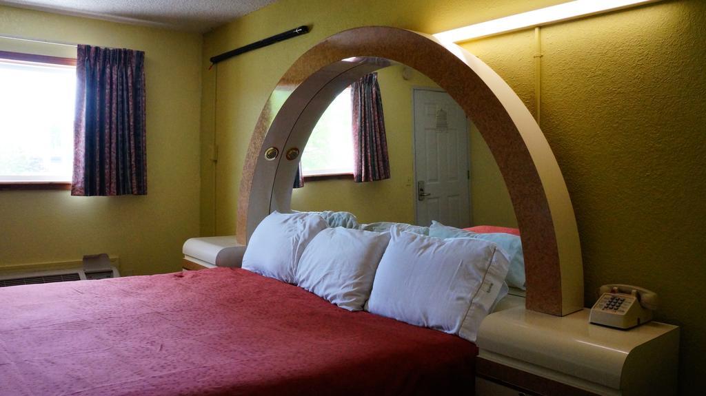Royale Inn Kansas City Szoba fotó